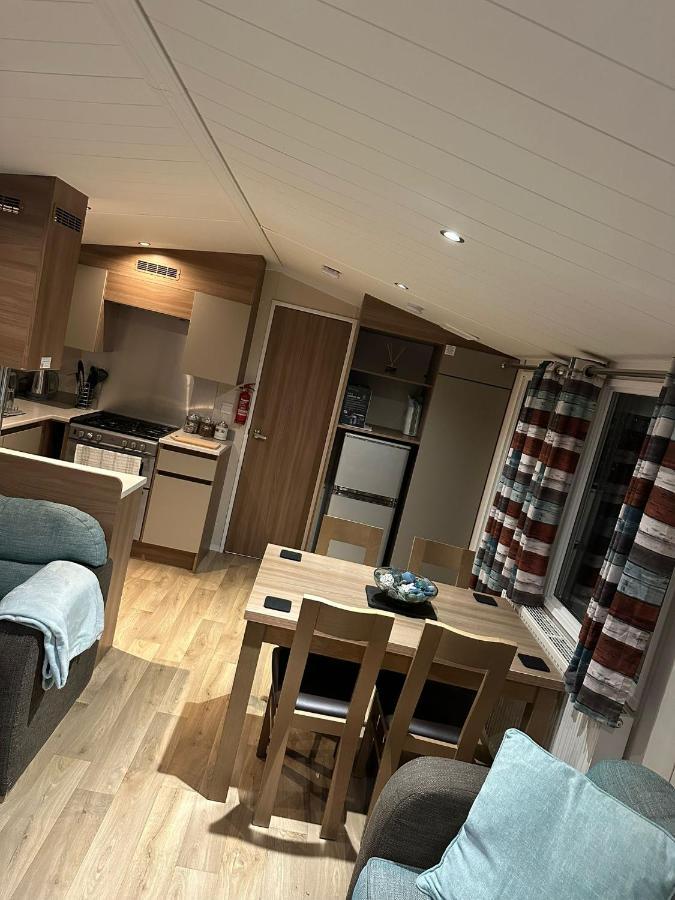 Luxurious 6 Berth Swift Bordeaux On Lyons Robin Hood Rhyl Villa Meliden Ngoại thất bức ảnh