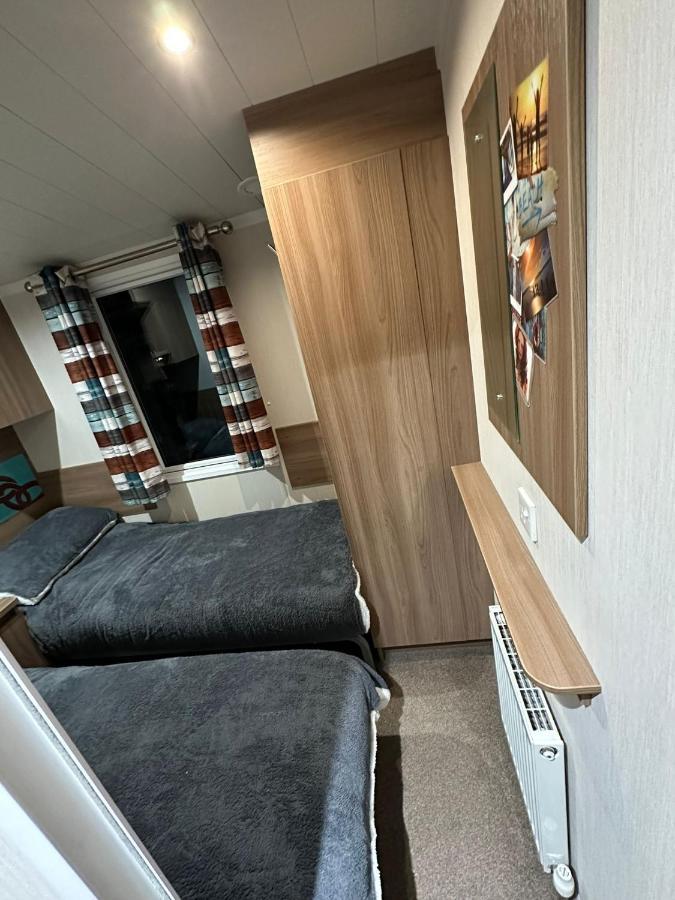 Luxurious 6 Berth Swift Bordeaux On Lyons Robin Hood Rhyl Villa Meliden Ngoại thất bức ảnh